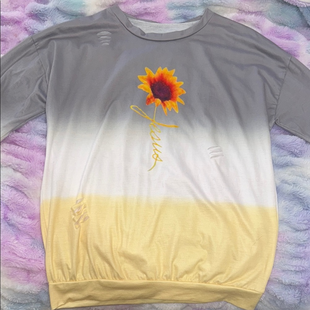 Women’s Large Gray Sweatshirt with Sunflower BlessedDesign and distressed look!